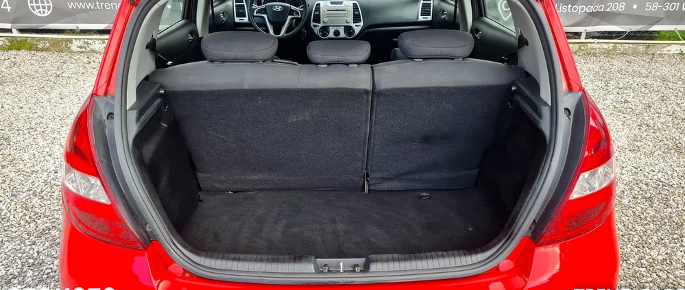 Hyundai i20 cena 19990 przebieg: 154000, rok produkcji 2012 z Wałbrzych małe 407